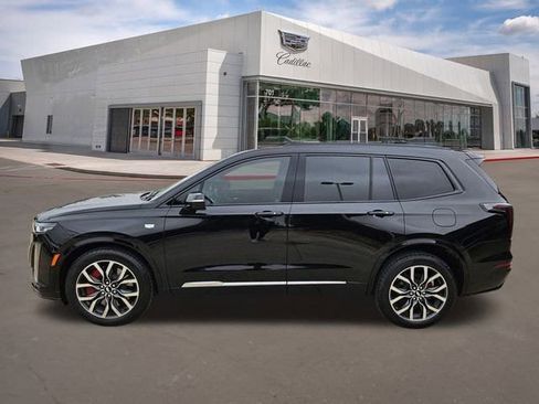 New 2025 Cadillac XT6 Sport w/ Technology Package image 3