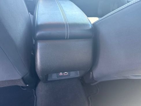 Used 2025 Nissan Altima 2.5 SV FWD image 29