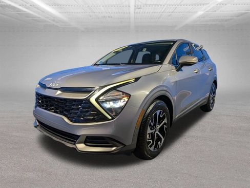 Used 2023 Kia Sportage EX FWD image 9
