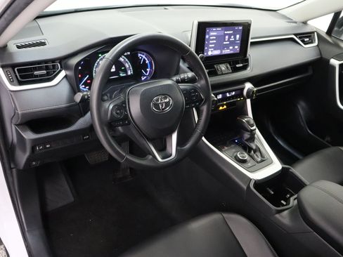 Certified 2025 Toyota RAV4 XLE Premium AWD/4WD image 13