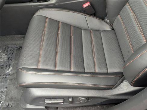 Used 2025 Honda CR-V Sport-L image 3