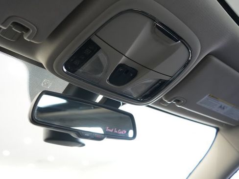 Used 2016 Jeep Cherokee Trailhawk w/ Comfort/Convenience Group image 34