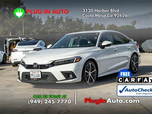 Used 2023 Honda Civic Touring image 1