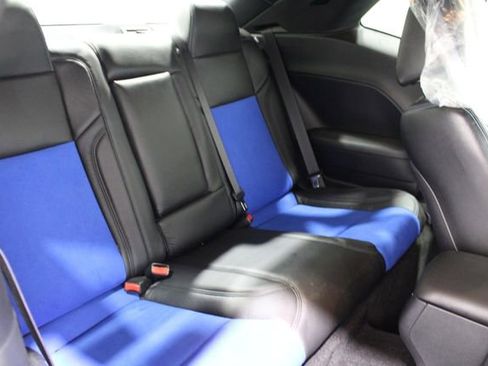 Used 2015 Dodge Challenger R/T Scat Pack RWD image 26