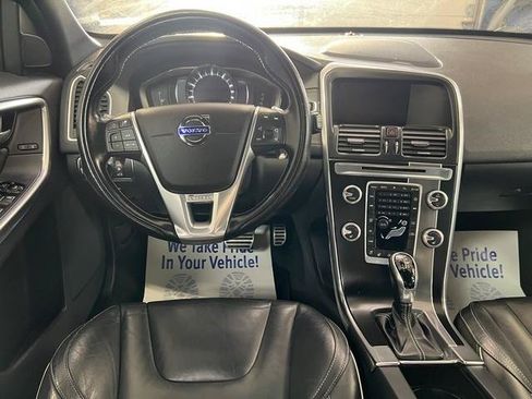 Used 2017 Volvo XC60 T6 R-Design w/ Protection Package AWD/4WD image 7