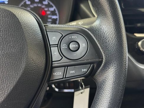 Used 2024 Toyota Corolla LE FWD image 35