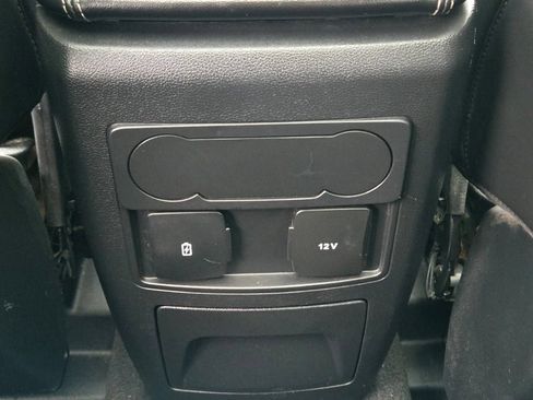 Used 2023 Ford Explorer XLT w/ Equipment Group 202A AWD/4WD image 19