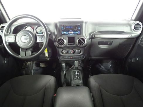 Used 2016 Jeep Wrangler Unlimited Sport image 23