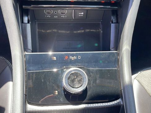 Used 2025 Jeep Grand Cherokee L Altitude RWD image 19