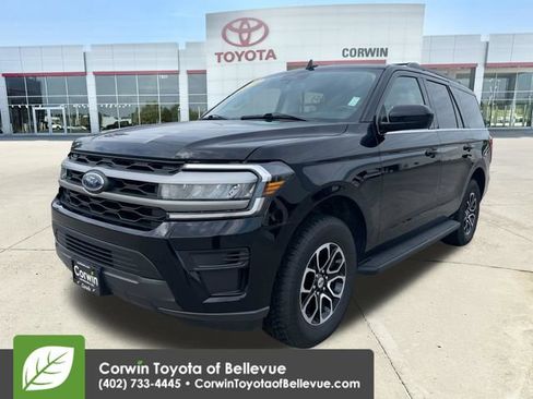 Used 2024 Ford Expedition XLT AWD/4WD image 7