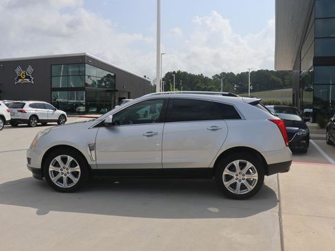 Used 2016 Cadillac SRX Premium image 2