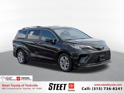 Used 2022 Toyota Sienna XSE