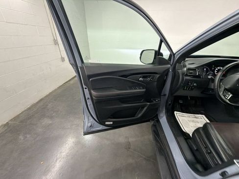Used 2024 Honda Ridgeline Black Edition image 23