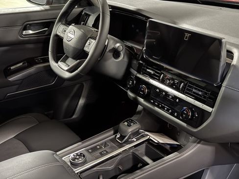 New 2026 Nissan Pathfinder SL AWD/4WD image 6