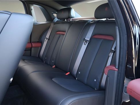 New 2025 Rolls-Royce Ghost image 17