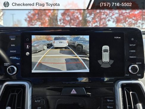 Used 2023 Kia Sorento SX image 17