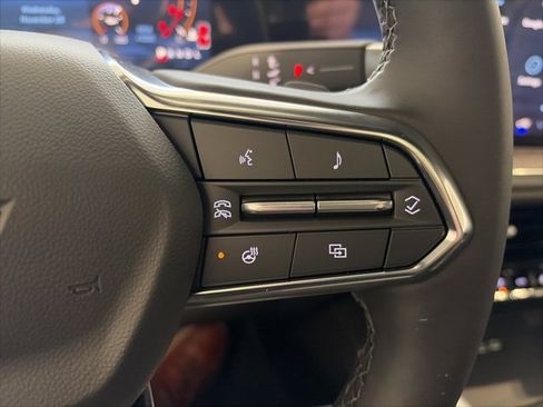 New 2026 Chevrolet Suburban Premier image 19