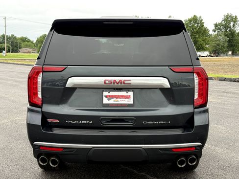 Used 2021 GMC Yukon Denali w/ Denali Premium Package AWD/4WD image 4