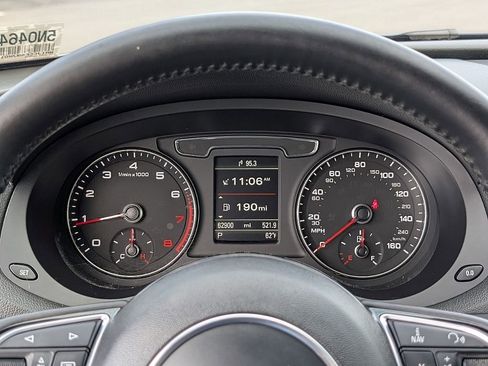 Used 2018 Audi Q3 2.0T Premium Plus w/ Premium Plus Package image 35