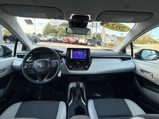 Used 2024 Toyota Corolla LE FWD image 20