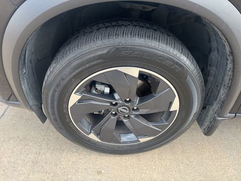 Used 2024 Nissan Rogue SV FWD image 7