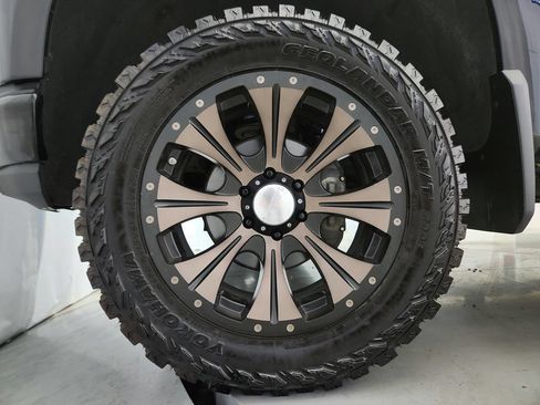 Used 2021 Chevrolet Silverado 1500 Custom Trail Boss w/ Midnight Edition AWD/4WD image 28