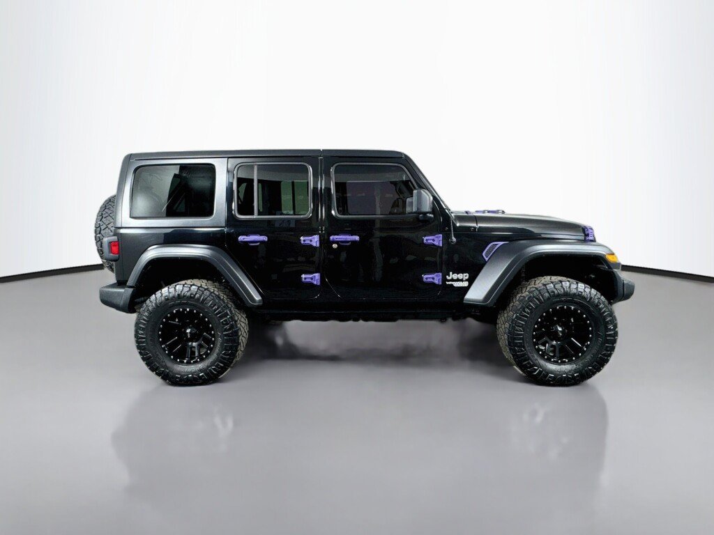 Used 2018 Jeep Wrangler Unlimited Sport S AWD/4WD image 6