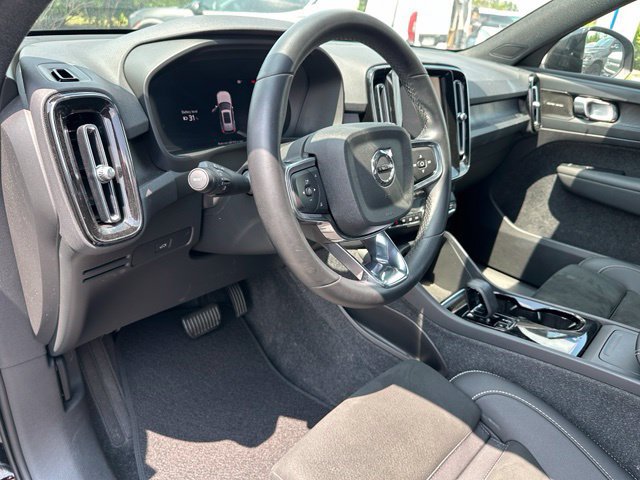 Used 2023 Volvo XC40 Recharge Ultimate w/ Protection Package Premier AWD/4WD image 21