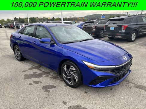 Used 2025 Hyundai Elantra SEL FWD image 1