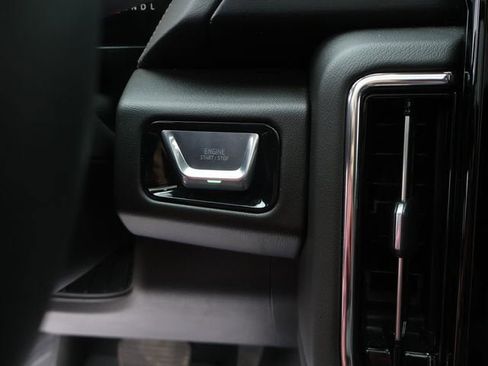 New 2026 GMC Yukon XL Denali w/ Sun & Power Step Package AWD/4WD image 30