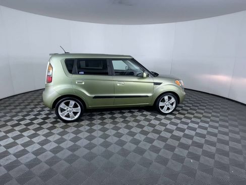 Used 2010 Kia Soul ! image 9