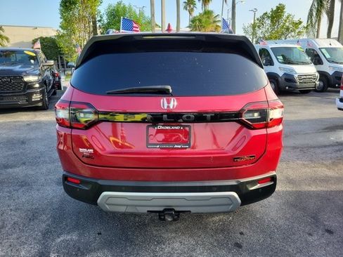 Used 2024 Honda Pilot TrailSport image 6