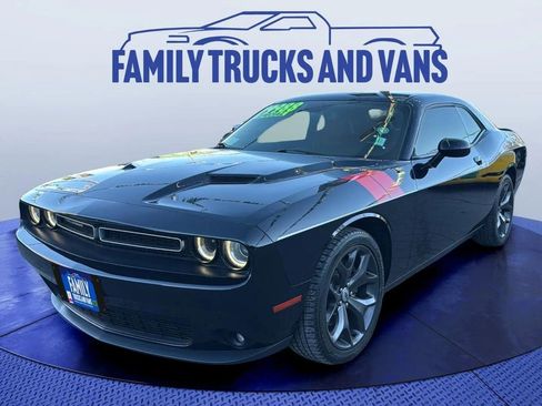 Used 2018 Dodge Challenger SXT Plus image 1