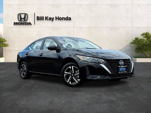 Used 2025 Nissan Sentra SV FWD image 5