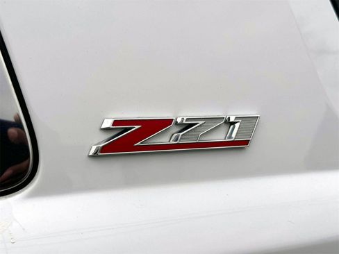 Used 2019 Chevrolet Tahoe LT image 11