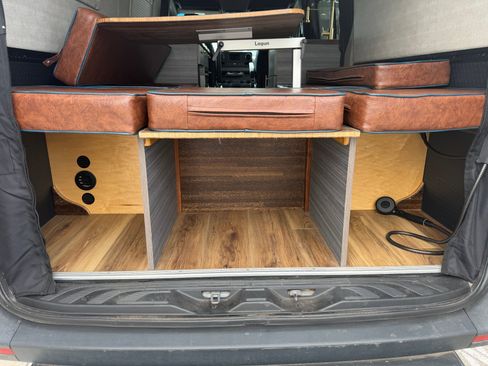Used 2023 Mercedes-Benz Sprinter 2500 image 5