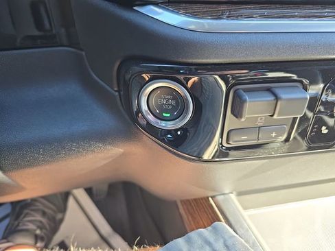 New 2026 GMC Sierra 1500 Elevation w/ Elevation Premium Package image 24