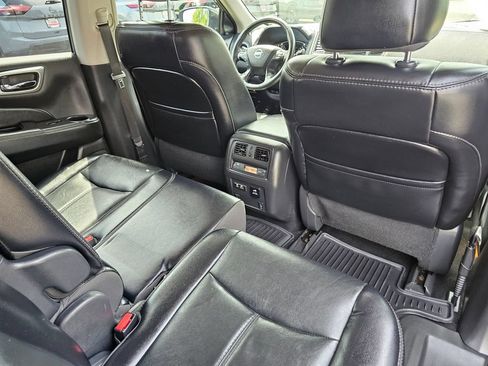 Used 2020 Nissan Pathfinder SL AWD/4WD image 18