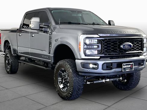 Used 2023 Ford F250 Lariat w/ Lariat Ultimate Package AWD/4WD image 3