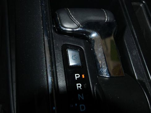 Used 2023 Ford F150 Lariat AWD/4WD image 17