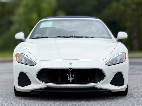 Used 2018 Maserati GranTurismo Sport RWD image 3