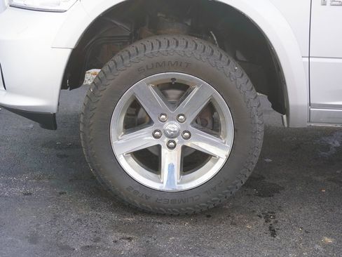 Used 2018 RAM 1500 Express w/ Express Value Package image 6