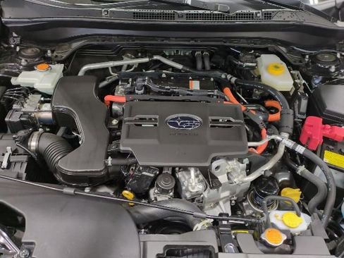 Certified 2025 Subaru Forester Limited image 8