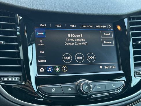 Used 2022 Chevrolet Trax LT w/ LT Convenience Package AWD/4WD image 19