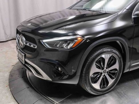 Certified 2025 Mercedes-Benz GLA 250 image 12