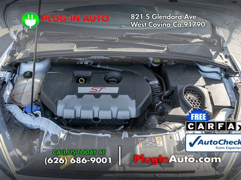 Used 2018 Ford Focus ST w/ Equipment Group 402A image 16