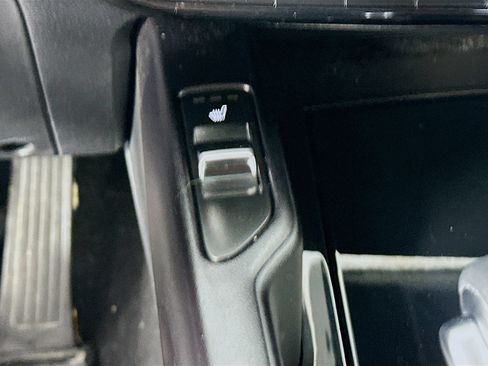 Used 2024 Kia Telluride S w/ S Sunroof Package FWD image 21