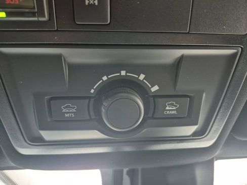 Used 2021 Toyota Tacoma TRD Off-Road w/ Technology Package image 31