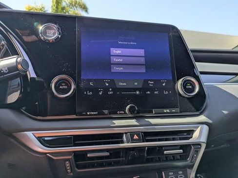 Used 2024 Lexus RX 350 FWD w/ Technology Package image 23