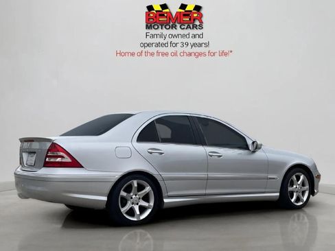 Used 2007 Mercedes-Benz C 230 Sedan image 5